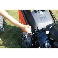 Yard Force Benzin-Rasenmäher GM H46A 2 KW, Schnittbreite: 46 Cm 12 Yard Force Benzin-Rasenmäher GM H46A 2 KW, Schnittbreite: 46 Cm -Heimwerkzeuge erkäufe 2024 12 3283